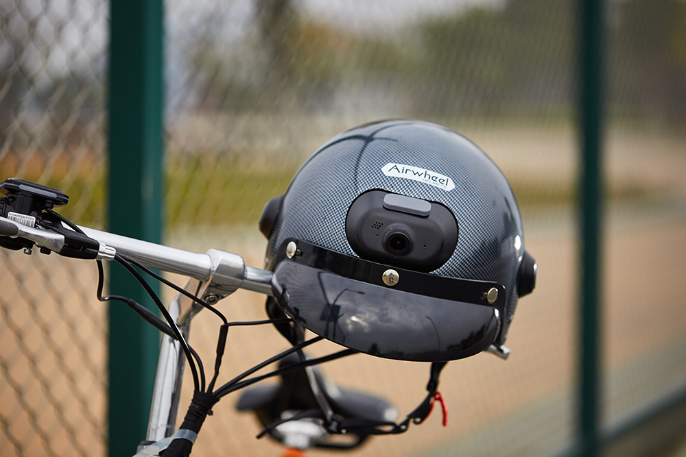 Airwheel C6 helmet heads up display(2).