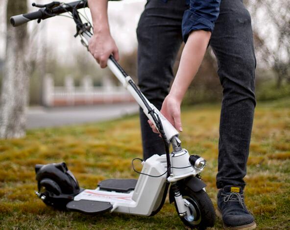 Recientemente, Airwheel ha liberado Z5  scooter eléctrico, un nuevo miembro en productos de la serie Z.